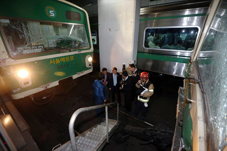 Una colisión entre dos trenes de metro de Seúl deja al menos 200 heridos